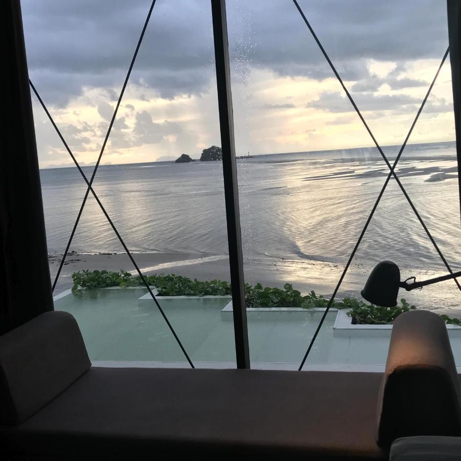 Deepspace Cabin On Quiet Beach Koh Lanta Exterior photo