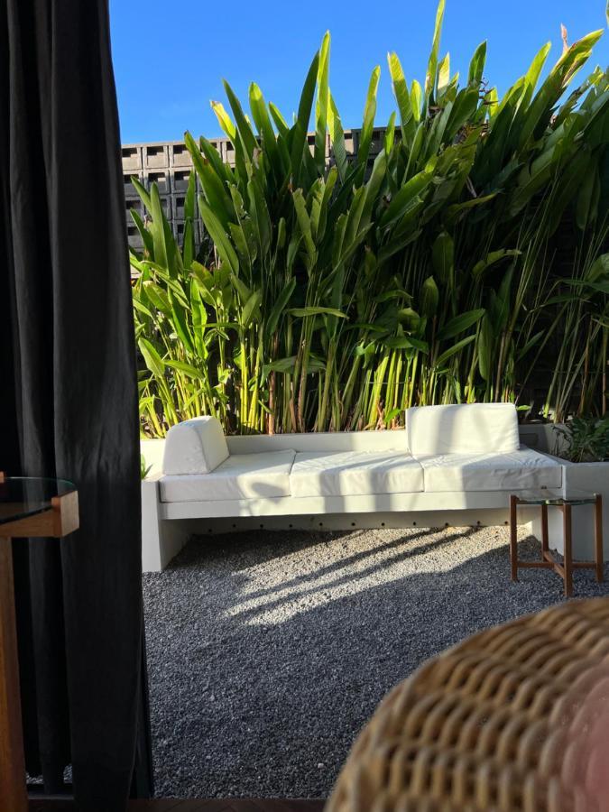 Deepspace Cabin On Quiet Beach Koh Lanta Exterior photo